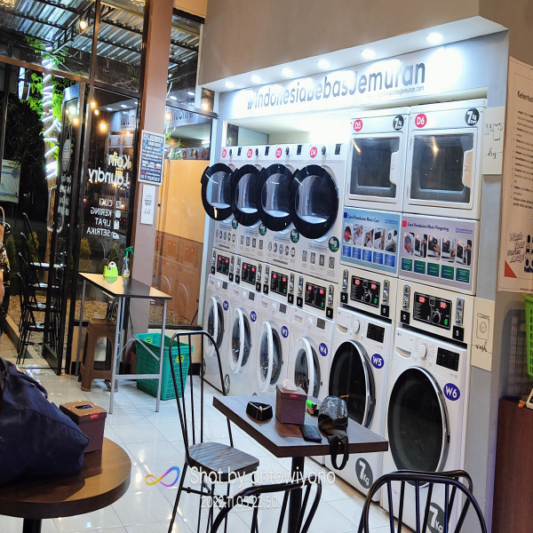 Mesin Laundry Koin Surabaya Sidarjo Jawa Timur Indonesia