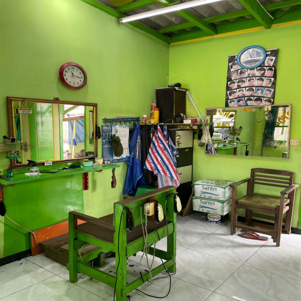 POTONG RAMBUT