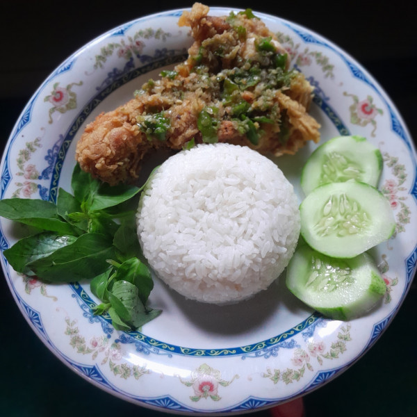 Ayam Geprek Samijo