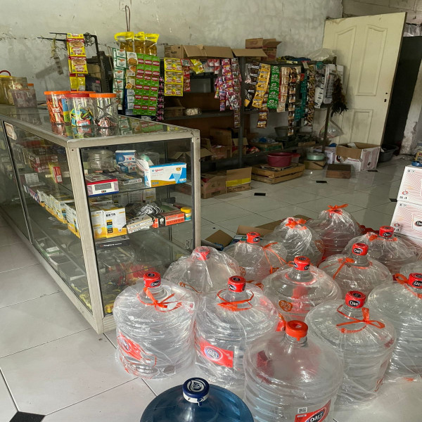 AIR ISI ULANG DAN GALON