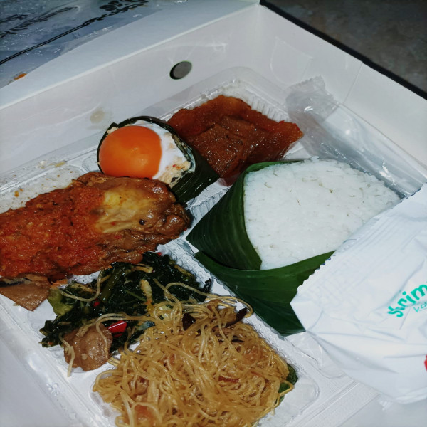 NASI KOTAK