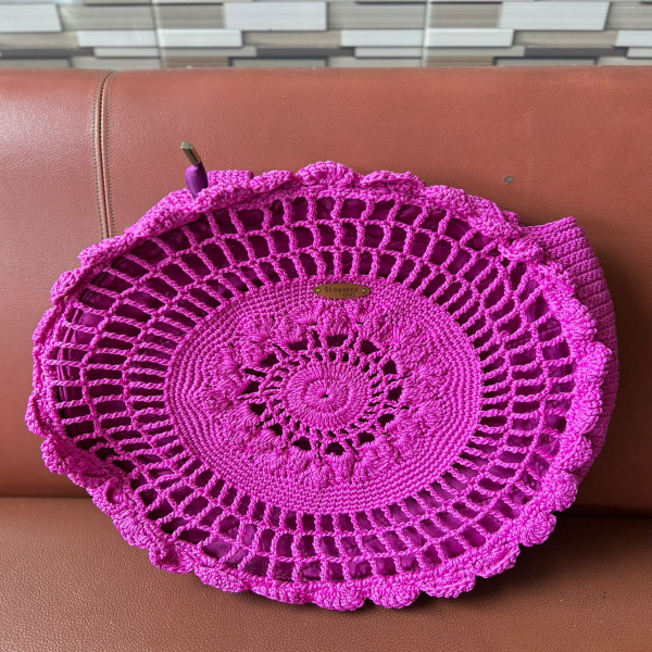 SHAQUENA CRAFT
