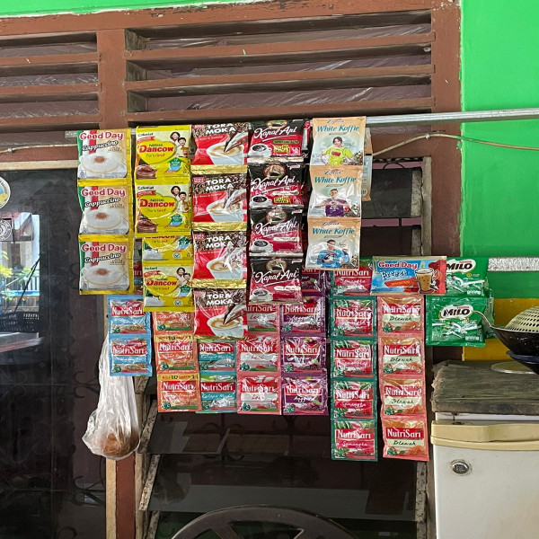WARUNG KOPI DAN ANEKA MINUMAN