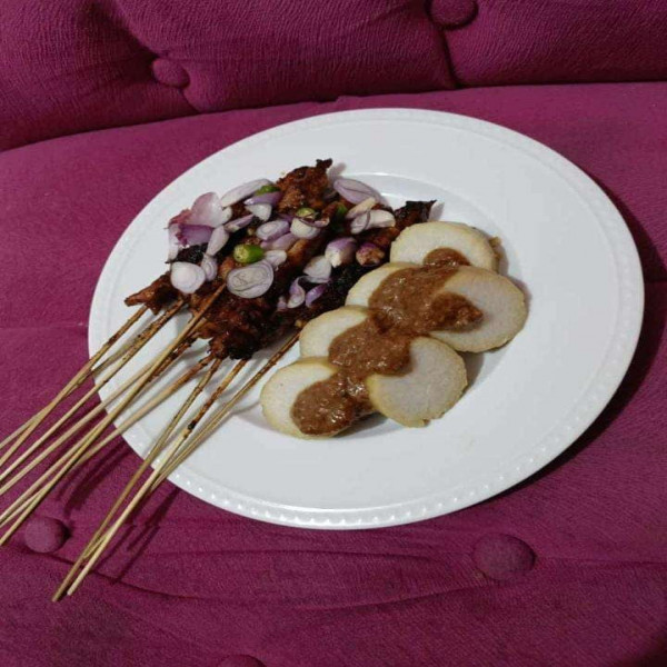 SATE AYAM SLAWI