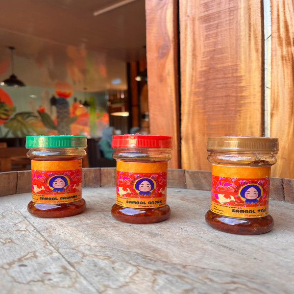 PAKET SAMBAL BAWANG, SAMBAL BAJAK, SAMBAL TERI BU KUNI KEMASAN BOTOL 130G