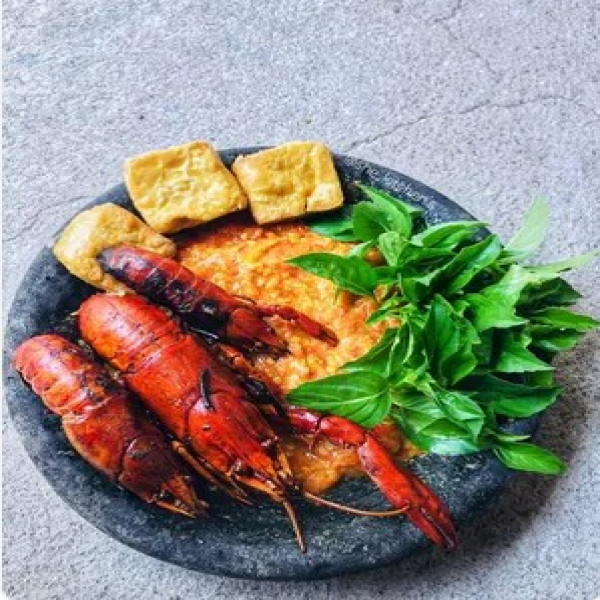 LOBSTER BAKAR SAMBAL KEMANGI