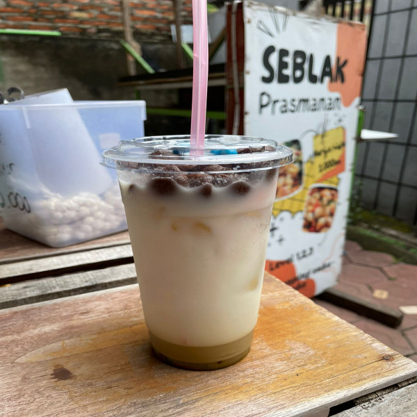 ES COKLAT DAN MINUMAN